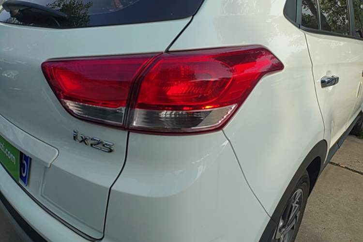 Used Hyundai ix25 2017 1.6L Automatic Smart Version Right Rear Taillight