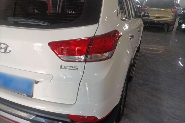 Used Hyundai ix25 2017 1.6L Automatic Smart Version Right Rear Taillight