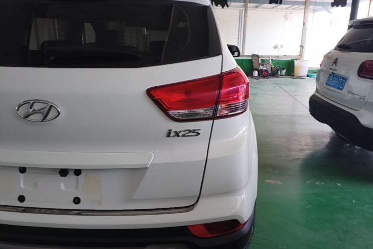 Used Hyundai ix25 2017 1.6L Automatic Smart Version Right Rear Taillight