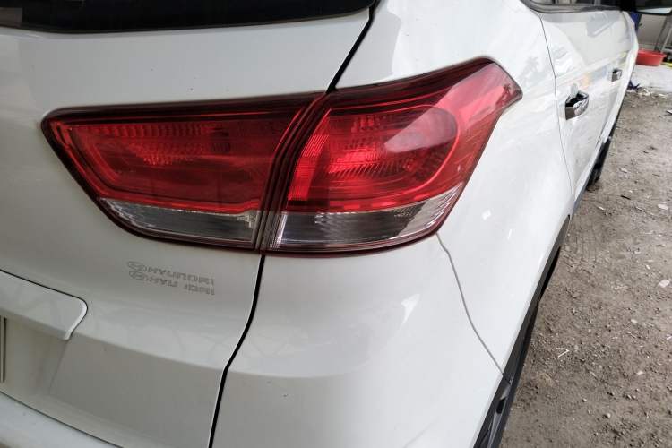 Used Hyundai ix25 2017 1.6L Automatic Smart Version Right Rear Taillight