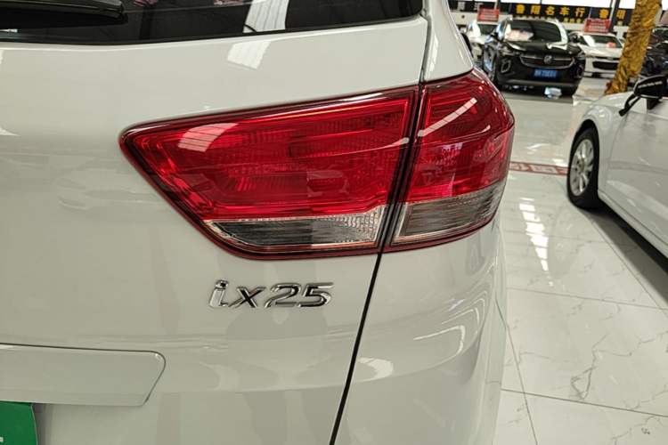 Used Hyundai ix25 2017 1.6L Automatic Smart Version Right Rear Taillight
