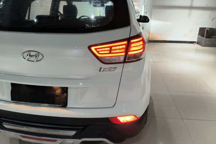 Used Hyundai ix25 2017 1.4T Automatic Smart Version Right Rear Taillight
