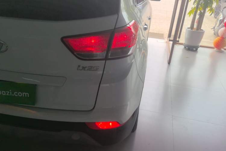Used Hyundai ix25 2017 1.6L Automatic Smart Version Right Rear Taillight