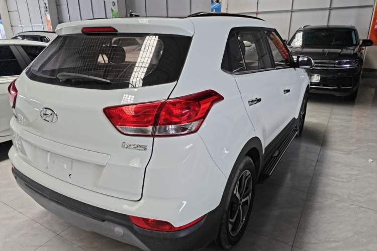 Used Hyundai ix25 2017 1.6L Automatic Smart Version Right Rear Taillight