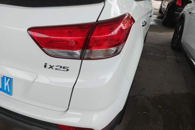 Used Hyundai ix25 2017 1.6L Automatic Smart Version Right Rear Taillight