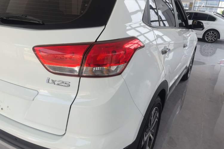 Used Hyundai ix25 2017 1.6L Automatic Smart Version Right Rear Taillight