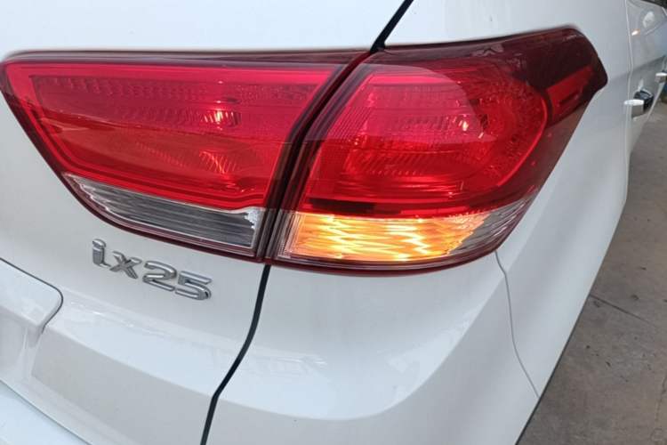 Used Hyundai ix25 2017 1.6L Automatic Smart Version Right Rear Taillight