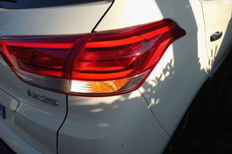 Used Hyundai ix25 2017 1.4T Automatic Smart Version Right Rear Taillight