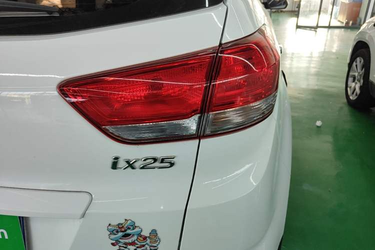 Used Hyundai ix25 2017 1.6L Automatic Smart Version Right Rear Taillight