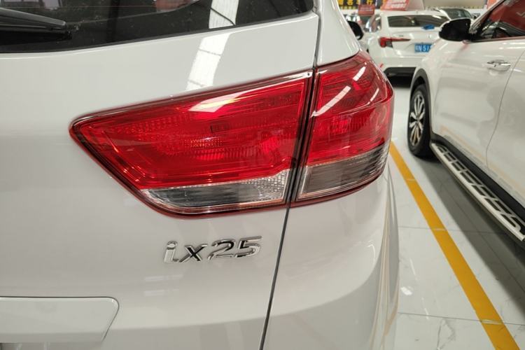 Used Hyundai ix25 2017 1.6L Automatic Smart Version Right Rear Taillight