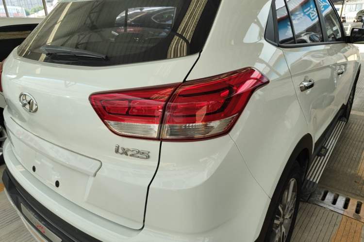 Used Hyundai ix25 2017 1.4T Automatic Smart Version Right Rear Taillight