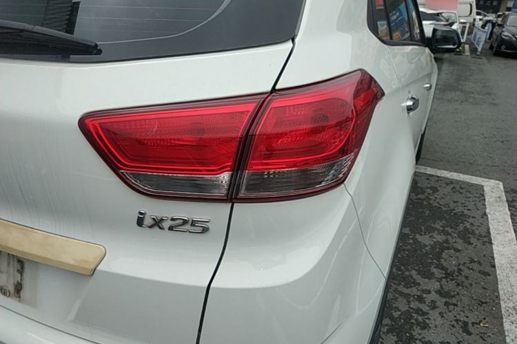 Used Hyundai ix25 2017 1.6L Automatic Smart Version Right Rear Taillight