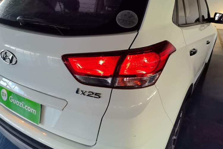 Used Hyundai ix25 2017 1.6L Automatic Smart Version Right Rear Taillight