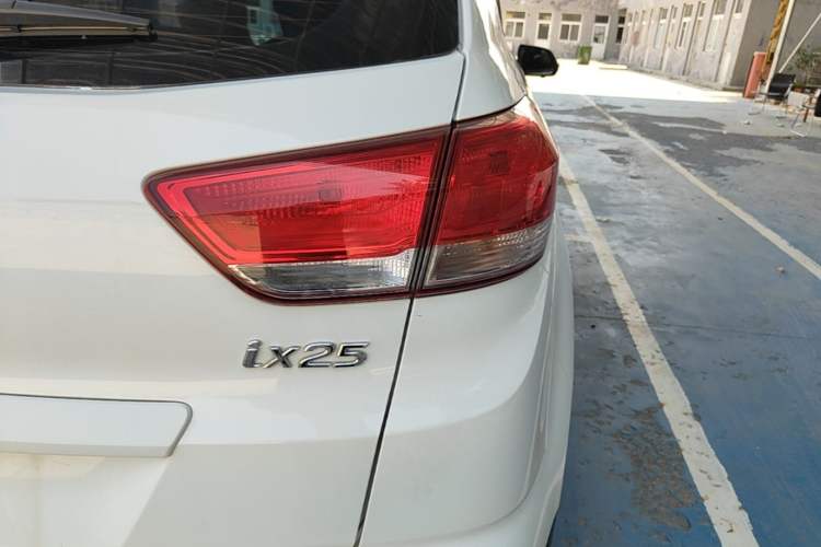 Used Hyundai ix25 2017 1.6L Automatic Smart Version Right Rear Taillight