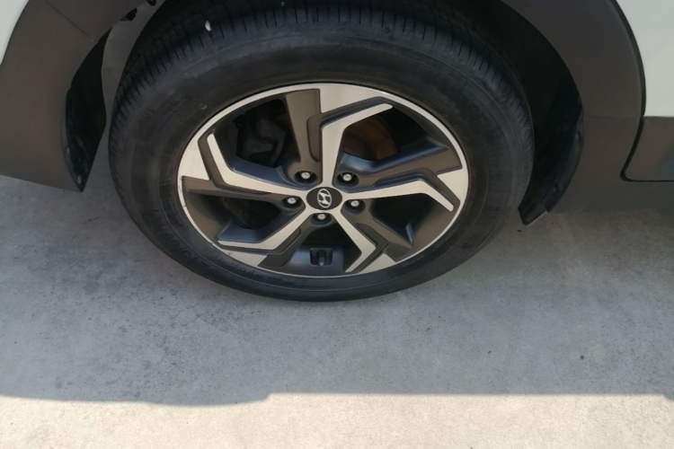 Used Hyundai ix25 2017 1.6L Automatic Smart Version Right Rear Wheel Hub