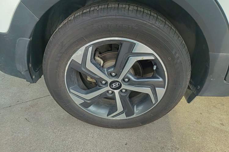Used Hyundai ix25 2017 1.6L Automatic Smart Version Right Rear Wheel Hub