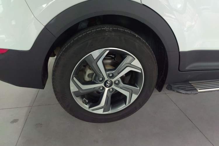 Used Hyundai ix25 2017 1.6L Automatic Smart Version Right Rear Wheel Hub