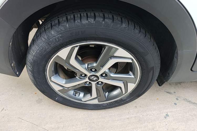 Used Hyundai ix25 2017 1.6L Automatic Smart Version Right Rear Wheel Hub