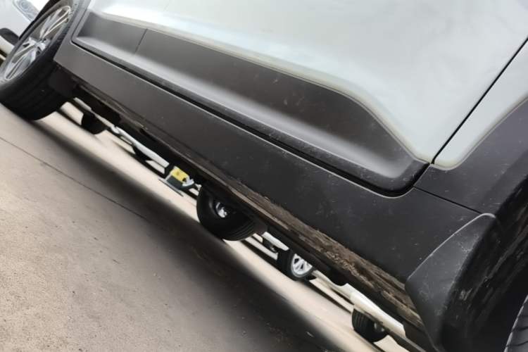 Used Hyundai ix25 2017 1.4T Automatic Smart Version Right Side Sill