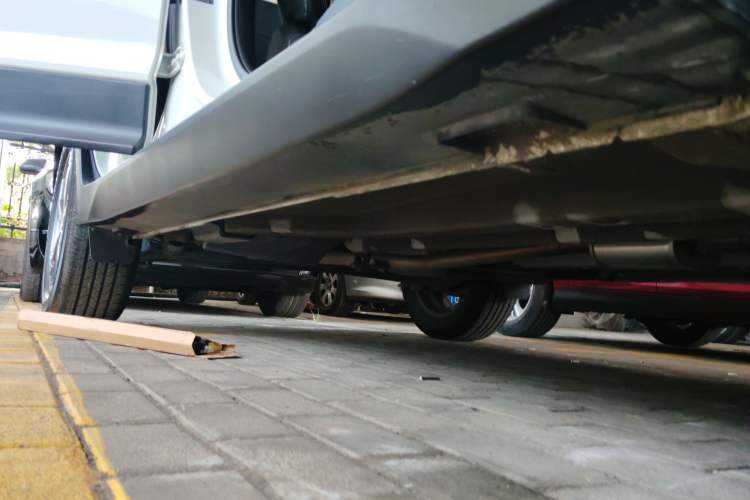 Used Hyundai ix25 2017 1.6L Automatic Smart Version Right Side Sill