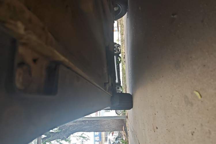Used Hyundai ix25 2017 1.6L Automatic Smart Version Right Side Sill