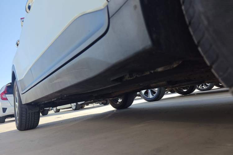 Used Hyundai ix25 2017 1.6L Automatic Smart Version Right Side Sill