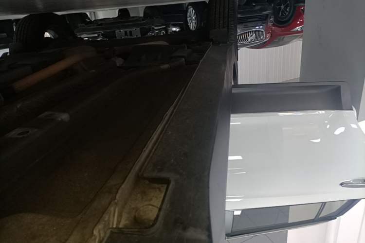 Used Hyundai ix25 2017 1.6L Automatic Smart Version Right Side Sill