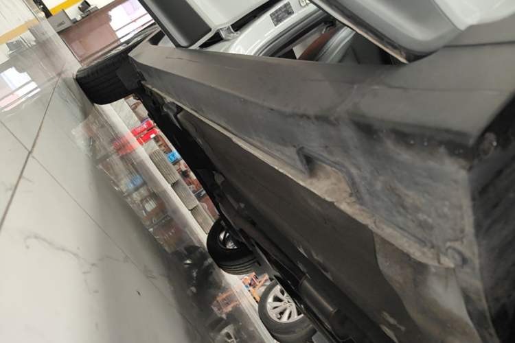 Used Hyundai ix25 2017 1.6L Automatic Smart Version Right Side Sill