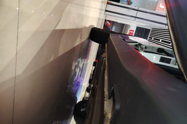 Used Hyundai ix25 2017 1.4T Automatic Smart Version Right Side Sill