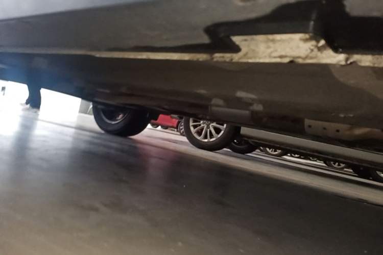 Used Hyundai ix25 2017 1.6L Automatic Smart Version Right Side Sill
