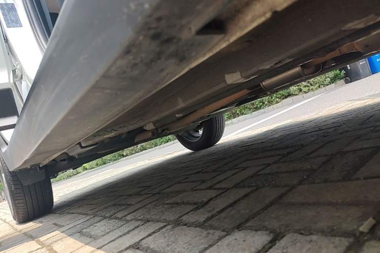 Used Hyundai ix25 2017 1.6L Automatic Smart Version Right Side Sill