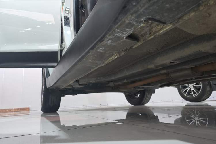 Used Hyundai ix25 2017 1.6L Automatic Smart Version Right Side Sill