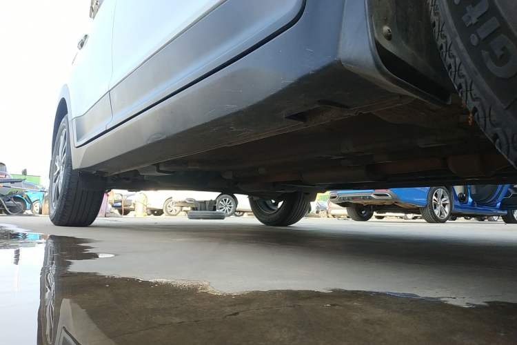 Used Hyundai ix25 2017 1.4T Automatic Smart Version Right Side Sill