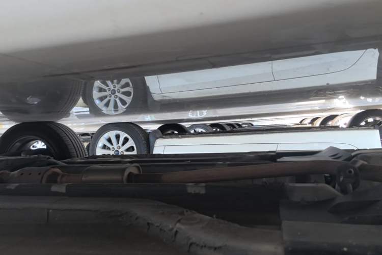 Used Hyundai ix25 2017 1.6L Automatic Smart Version Right Side Sill