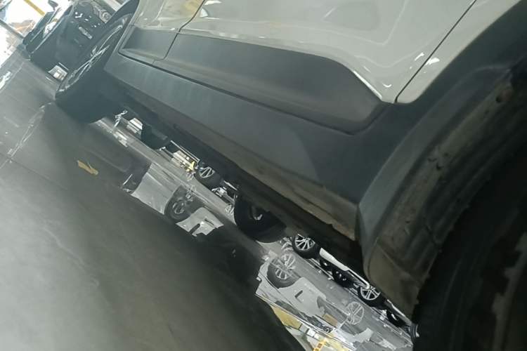 Used Hyundai ix25 2017 1.6L Automatic Smart Version Right Side Sill