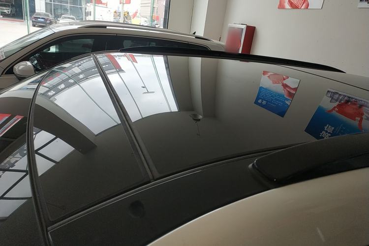 Used Hyundai ix25 2017 1.6L Automatic Smart Version Roof