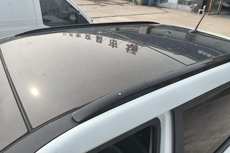 Used Hyundai ix25 2017 1.6L Automatic Smart Version Roof
