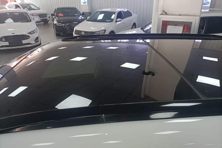 Used Hyundai ix25 2017 1.6L Automatic Smart Version Roof