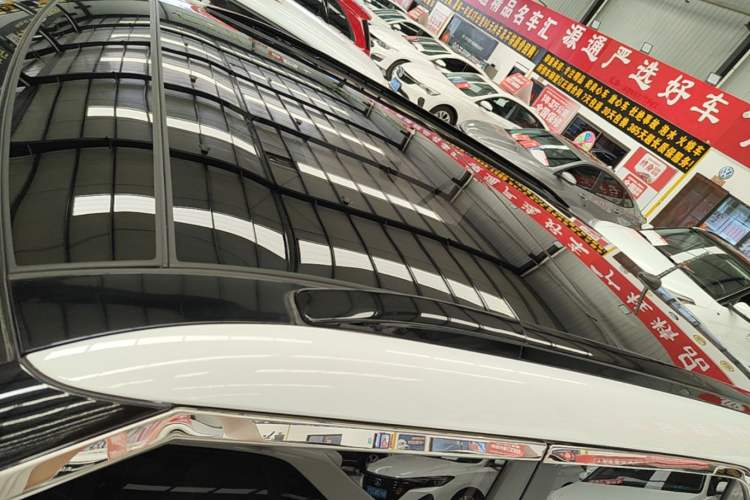 Used Hyundai ix25 2017 1.6L Automatic Smart Version Roof