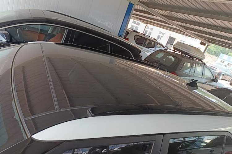 Used Hyundai ix25 2017 1.6L Automatic Smart Version Roof