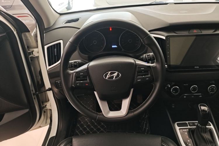 Used Hyundai ix25 2017 1.6L Automatic Smart Version Steering Wheel