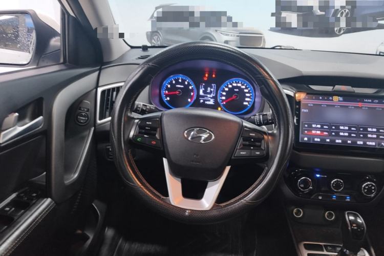 Used Hyundai ix25 2017 1.6L Automatic Smart Version Steering Wheel