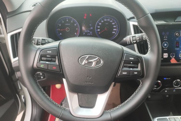 Used Hyundai ix25 2017 1.6L Automatic Smart Version Steering Wheel