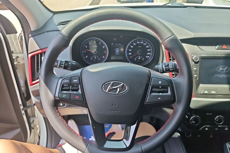 Used Hyundai ix25 2017 1.4T Automatic Smart Version Steering Wheel