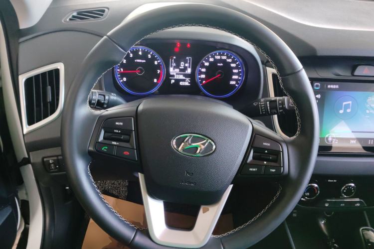 Used Hyundai ix25 2017 1.6L Automatic Smart Version Steering Wheel