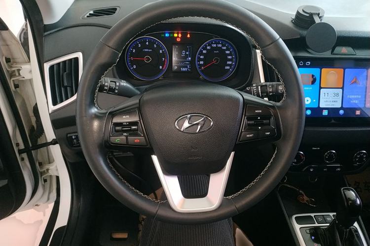 Used Hyundai ix25 2017 1.6L Automatic Smart Version Steering Wheel