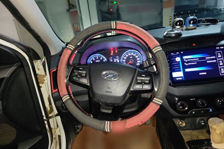 Used Hyundai ix25 2017 1.6L Automatic Smart Version Steering Wheel