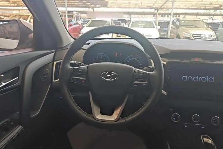 Used Hyundai ix25 2017 1.6L Automatic Smart Version Steering Wheel