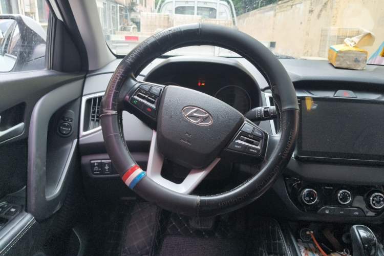 Used Hyundai ix25 2017 1.6L Automatic Smart Version Steering Wheel