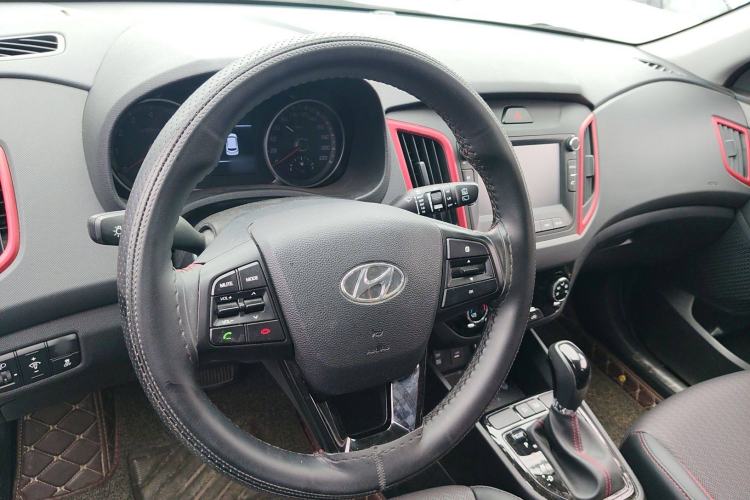 Used Hyundai ix25 2017 1.4T Automatic Smart Version Steering Wheel